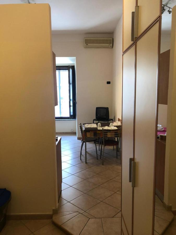 Guest House Via Poerio Catanzaro Exterior foto