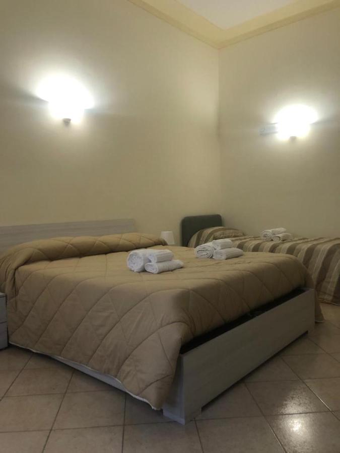 Guest House Via Poerio Catanzaro Exterior foto